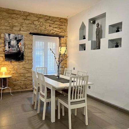 Des Rustic Center Apartment อาลิกันเต ภายนอก รูปภาพ